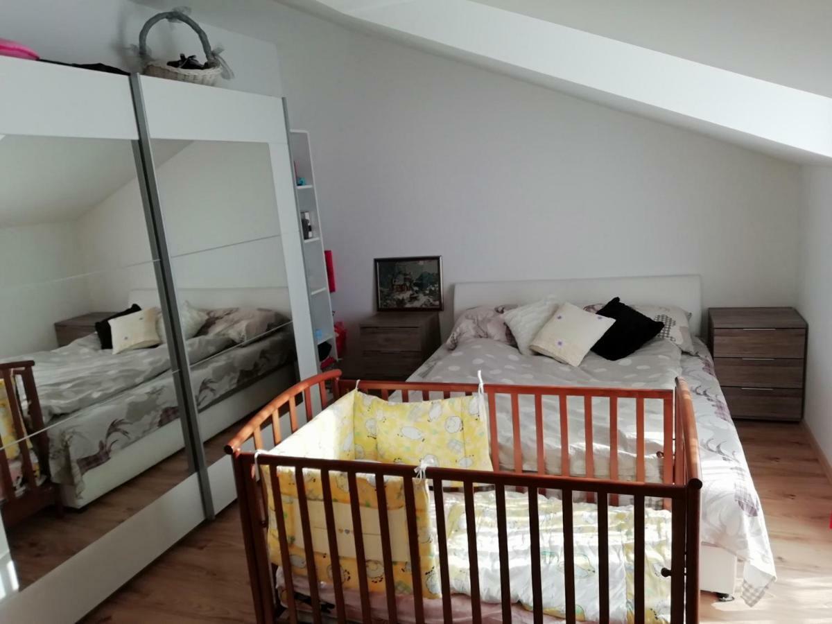 Angella Apartment Дуги-Рат Экстерьер фото